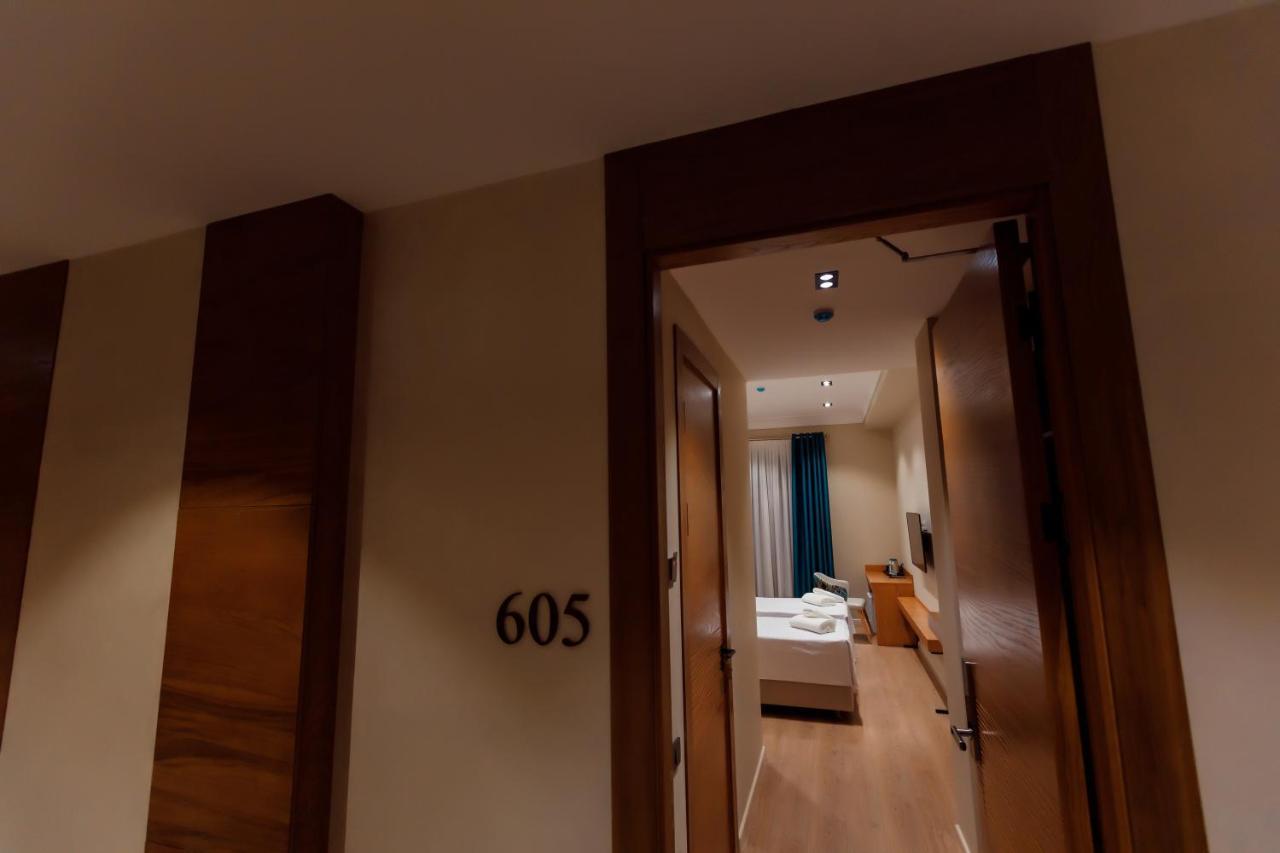 Hotel Marwa Tashkent Pool&Spa エクステリア 写真