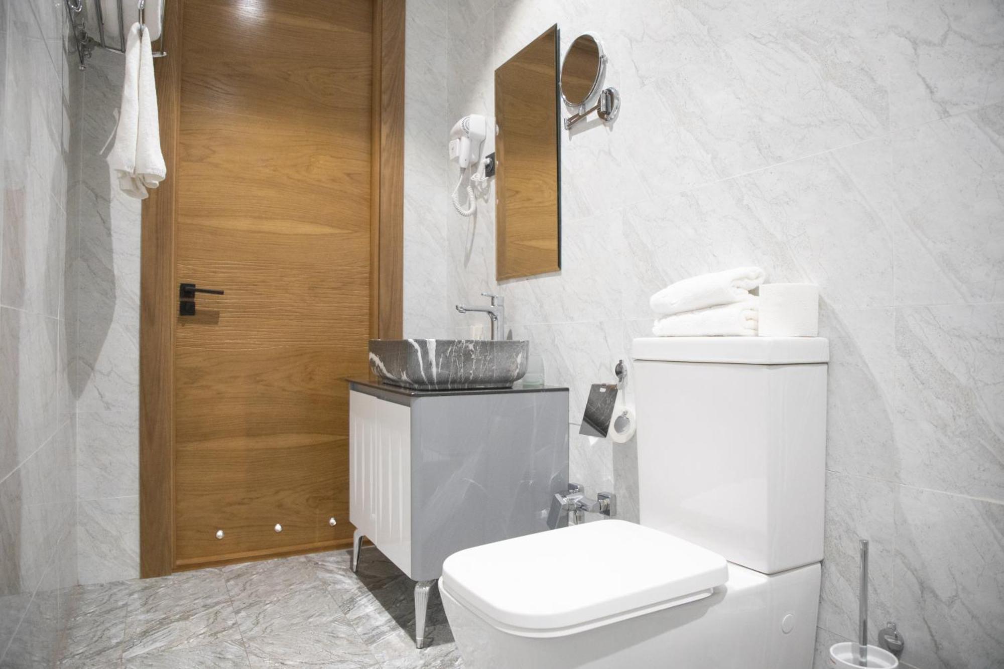 Hotel Marwa Tashkent Pool&Spa エクステリア 写真
